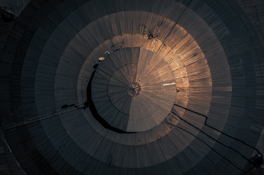 Tiflis eski şehir ve Metekhi Kilisesi